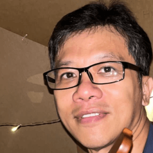 014-coach-kevin-yeo_strings-guitar_resized