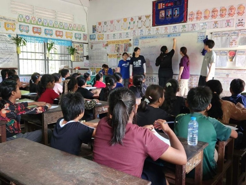 2 NP's Youth Expedition Project to Cambodia