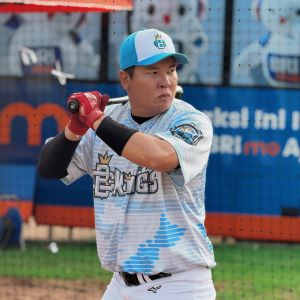 015 Coach Alvin Lim Jun Cheng_Softball_Resized